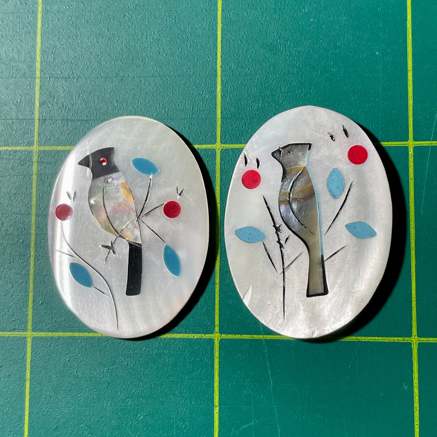 1970s vintage bird cabochons
