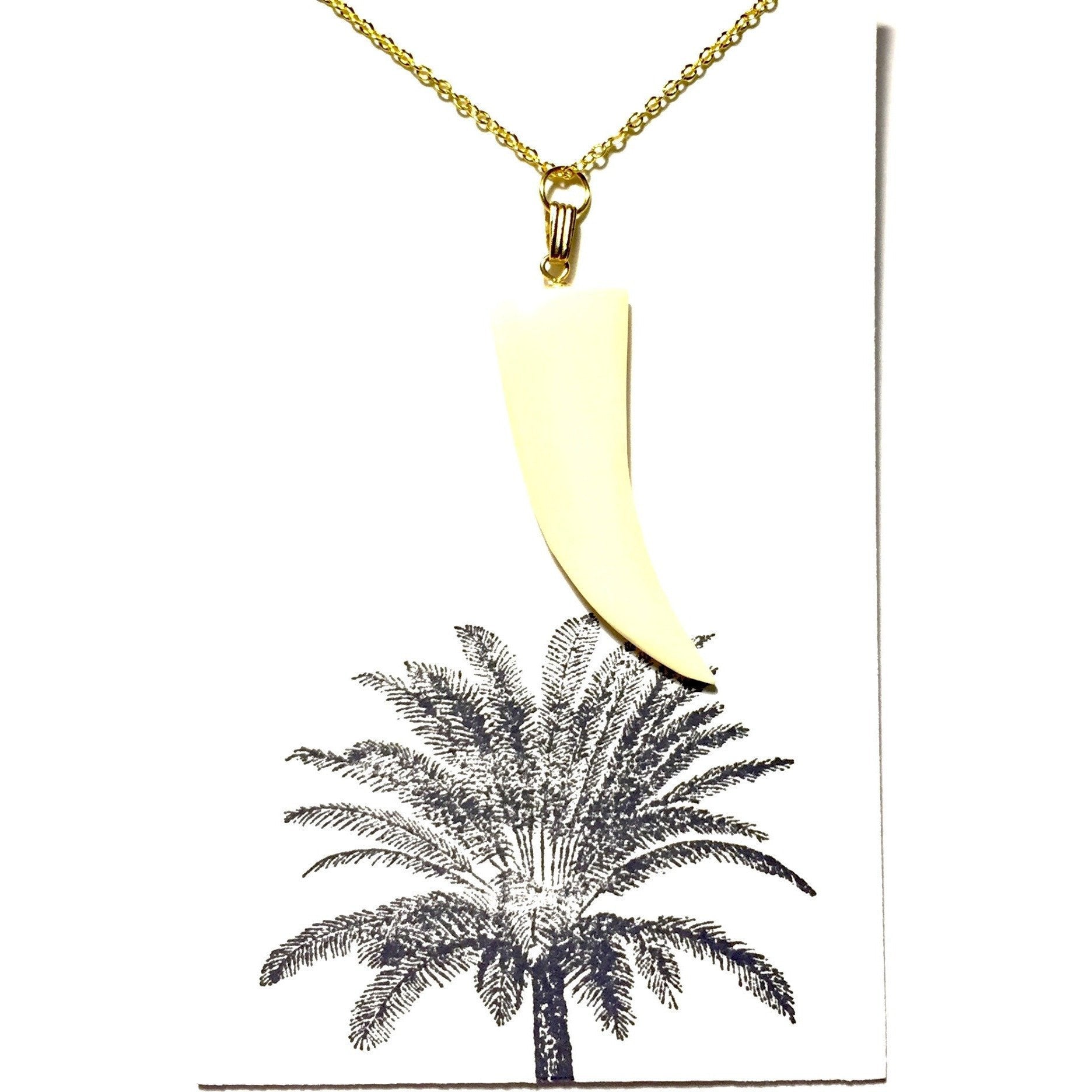 Conch Shell Claw Necklace-Whitestone Jewelry Co.