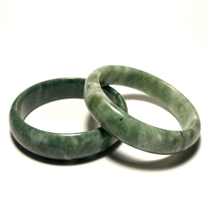 Green and White Agate Stone Bangle Bracelet