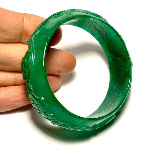Hand-Carved Green Jade Bangle