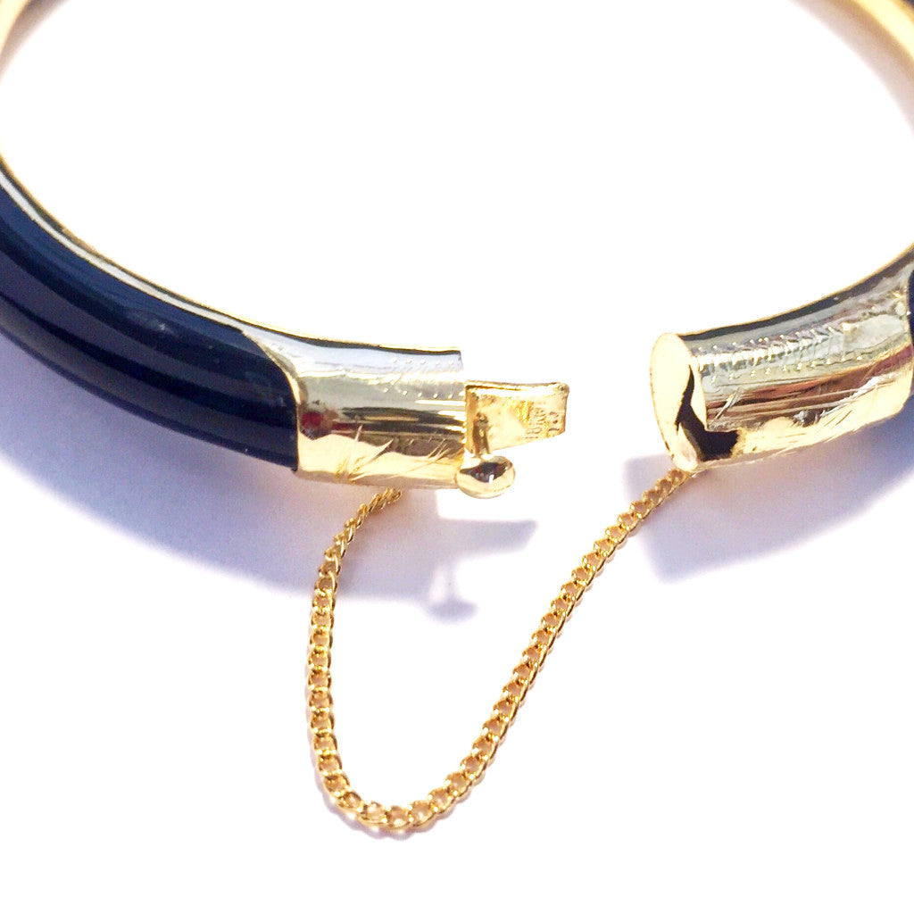 Black Onyx Bangle Bracelet with Gold Clasp-Close Up-Whitestone Jewelry Co.